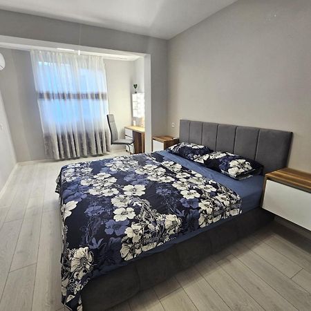 Apartment Bohemi With Free Parking Burgas Exterior foto