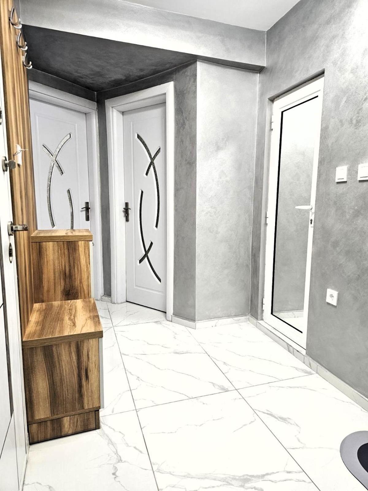 Apartment Bohemi With Free Parking Burgas Exterior foto